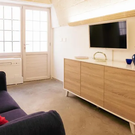 La Putea, Cozy Accomodation In Apartment Maruggio